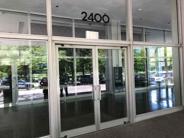 2400 N Lakeview Ave #909