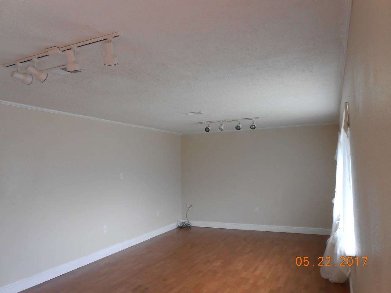 4626 Charlene Dr - Photo 2 of 16