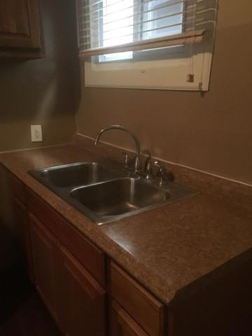 1636 W 55th St #1 - Photo 3 of 8