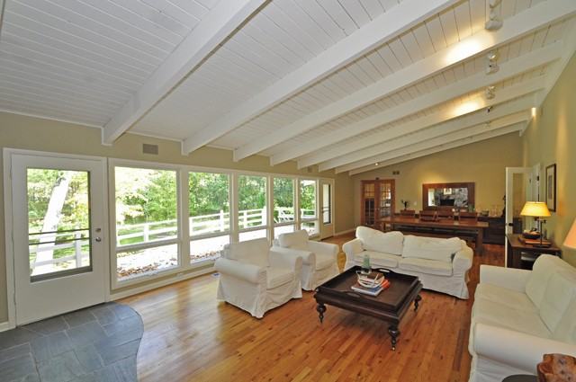 1190 E Westleigh Rd - Photo 2 of 16