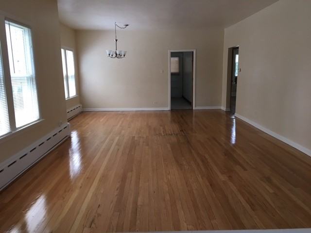 544 Arlington Ave - Photo 3 of 18