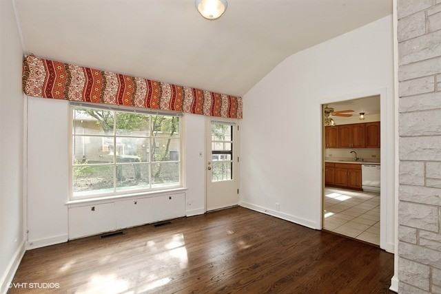 5301 Johnson Ave - Photo 3 of 11