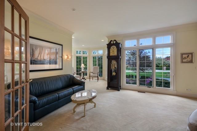 1180 Persimmon Dr - Photo 3 of 25