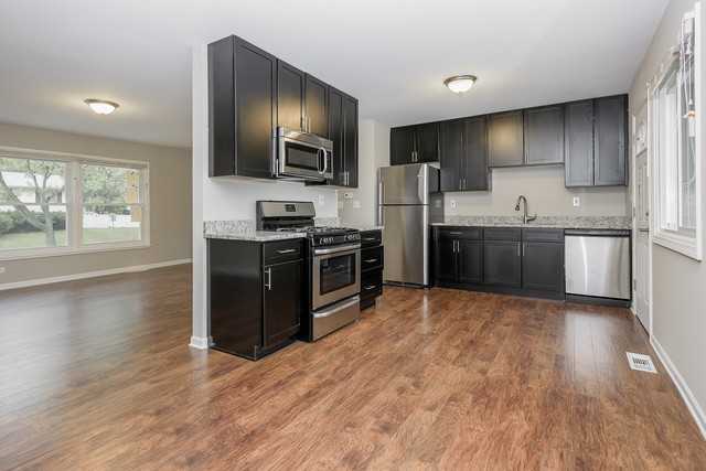 1591 Hillcrest Ave - Photo 3 of 16