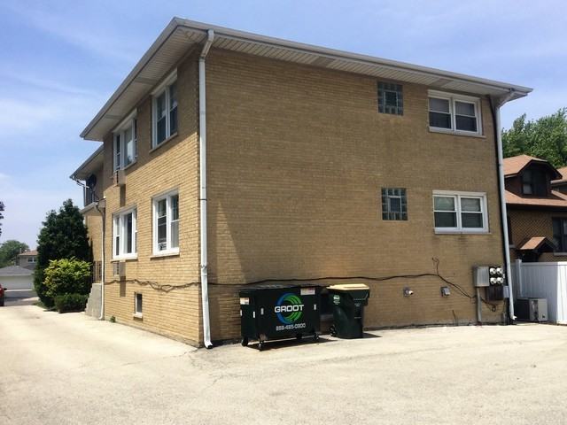 4531 Park Ave - Photo 2 of 9