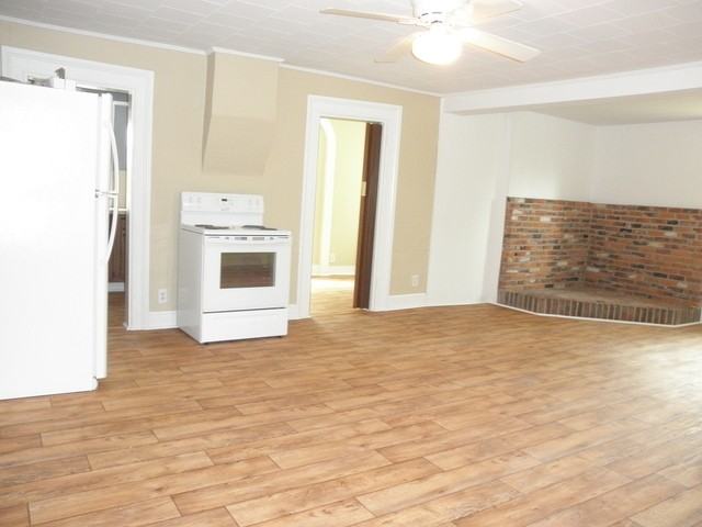 3986 Rollo Rd - Photo 2 of 40