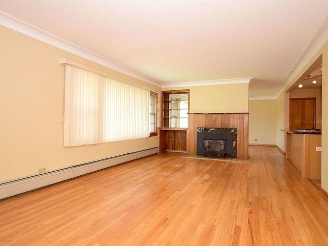 2709 Sarah St - Photo 2 of 22