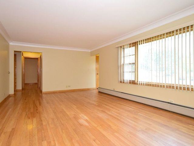 2709 Sarah St - Photo 3 of 22