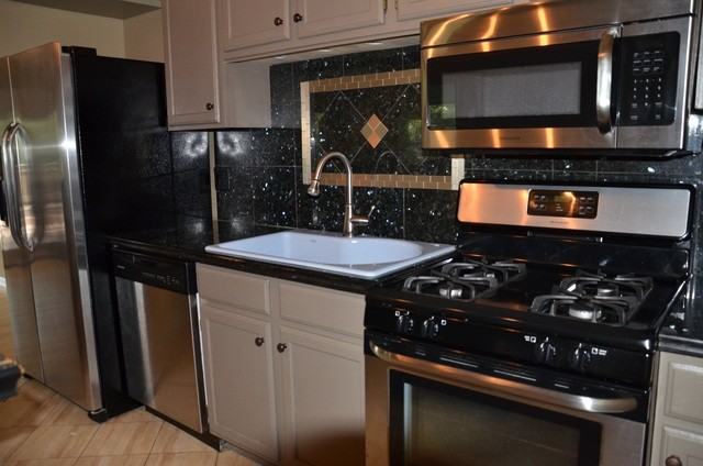 631 Timberwood Ln - Photo 3 of 15