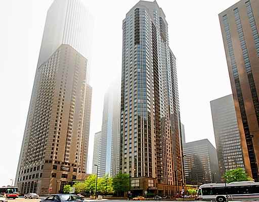 222 N Columbus Dr #3706