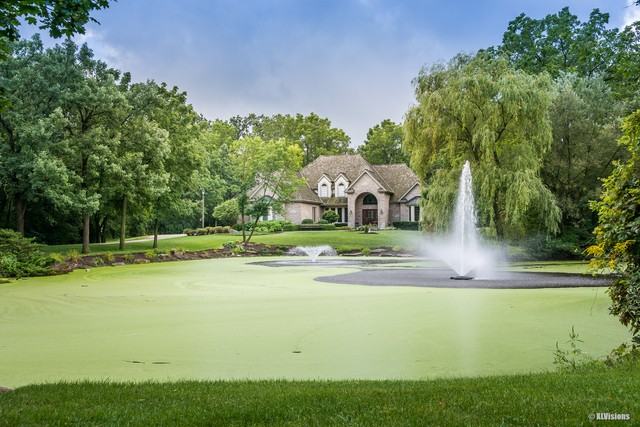 26025 N Middleton Pkwy - Photo 2 of 28