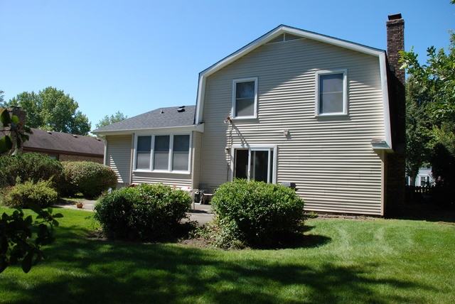 1240 Trinity Pl - Photo 3 of 19