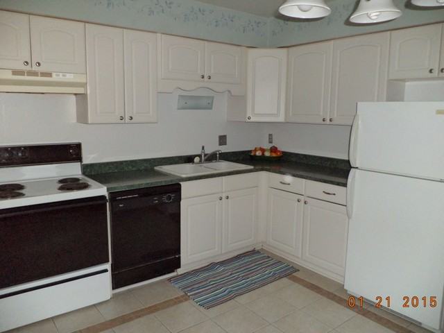 409 E Judd St #409 - Photo 3 of 26