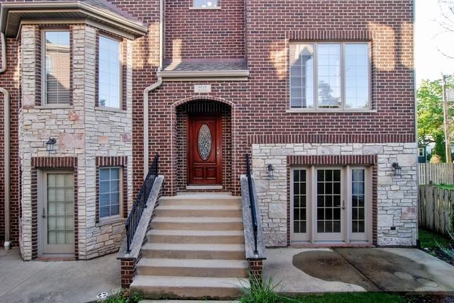 9535 Shields Ave - Photo 2 of 11