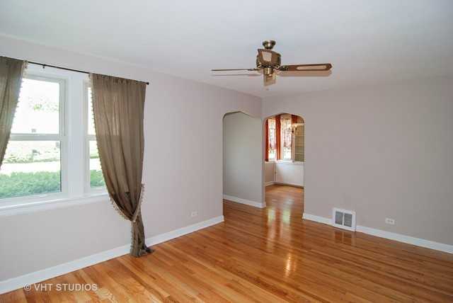 9035 Southview Ave - Photo 3 of 15