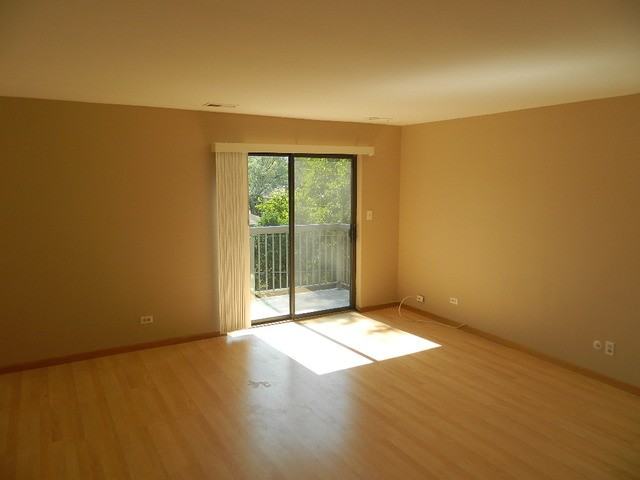 611 Central Rd #5C3 - Photo 3 of 12