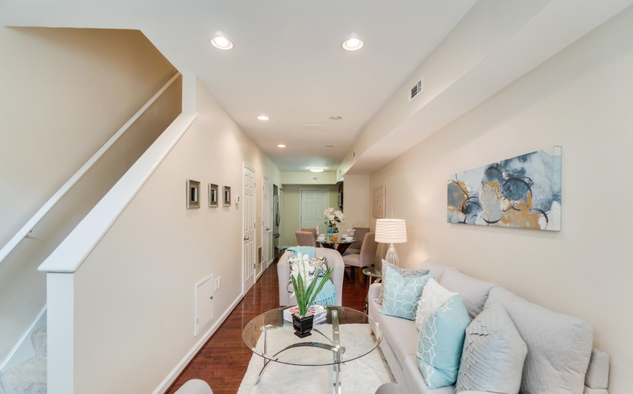 1520 Constitution Ave NE #NE - Photo 3 of 25