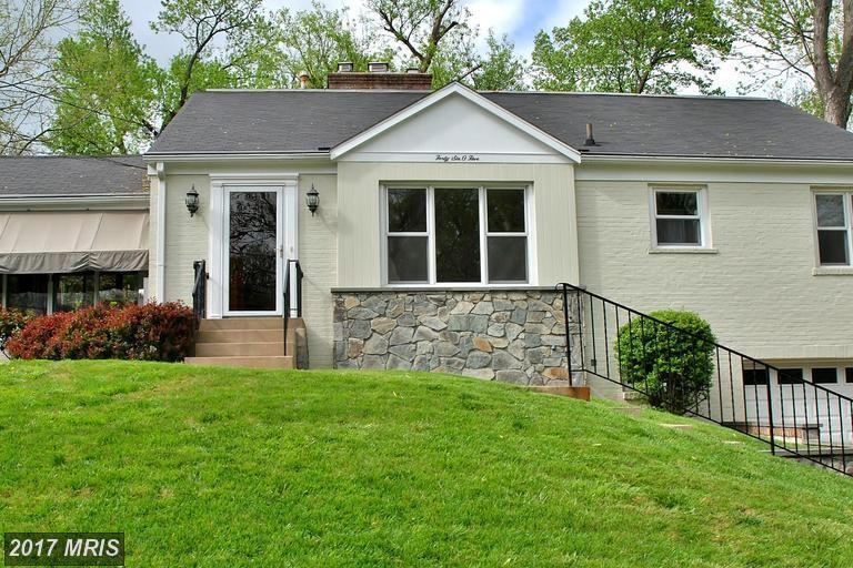 4605 Roxbury Dr - Photo 3 of 16