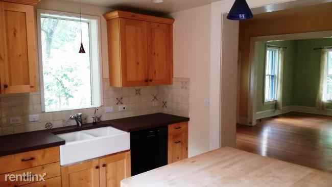 1802 Grove St - Photo 3 of 8