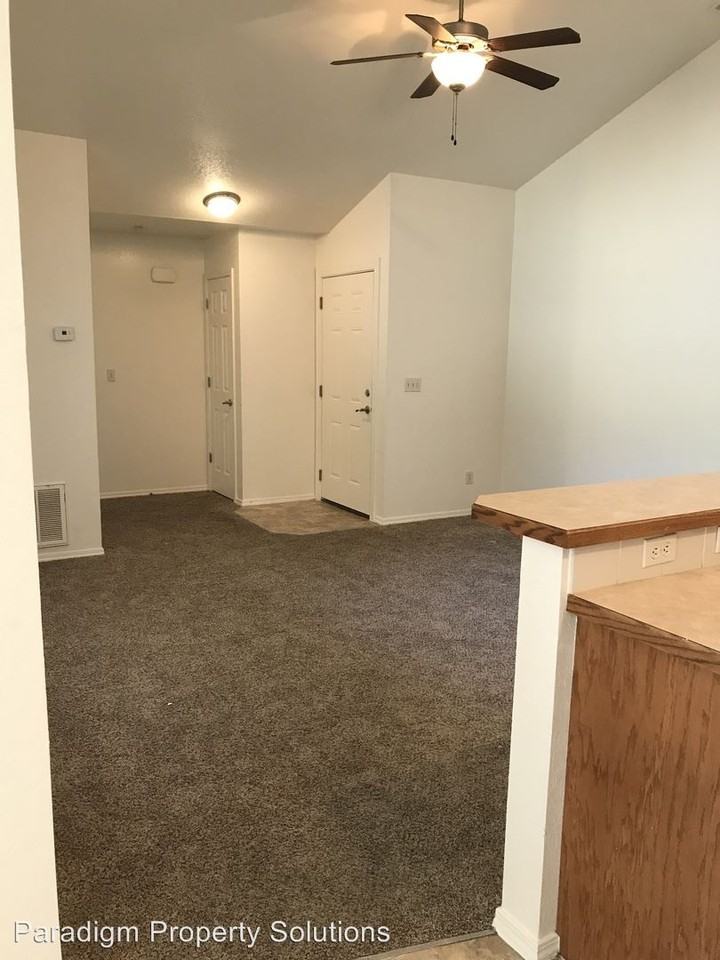 3357 W Murano Ln - Photo 3 of 11