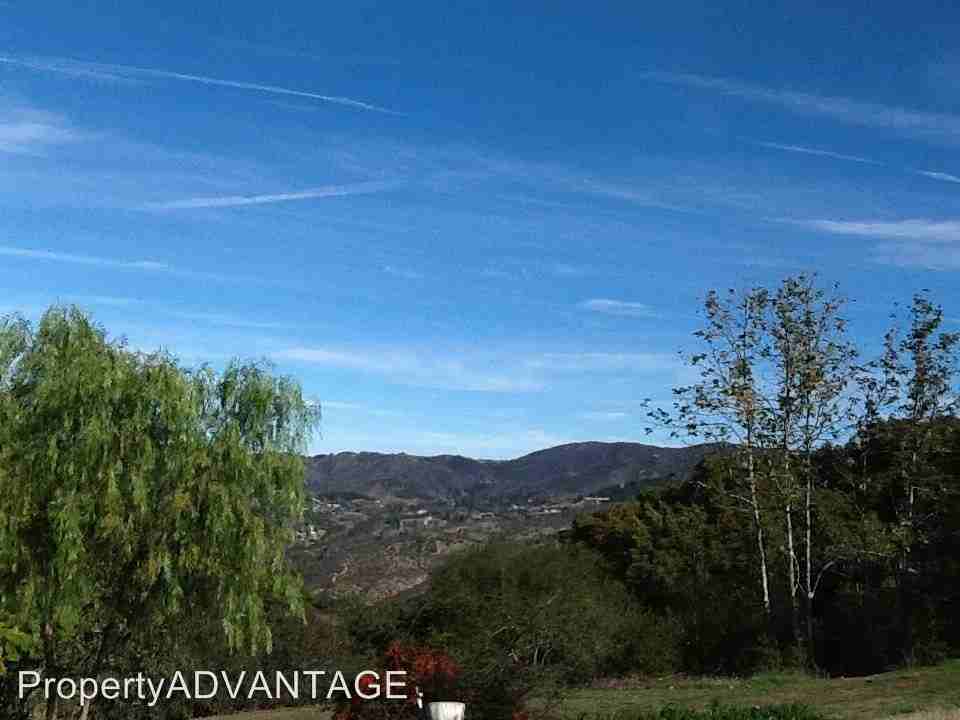 1541 Santa Margarita Dr - Photo 2 of 8