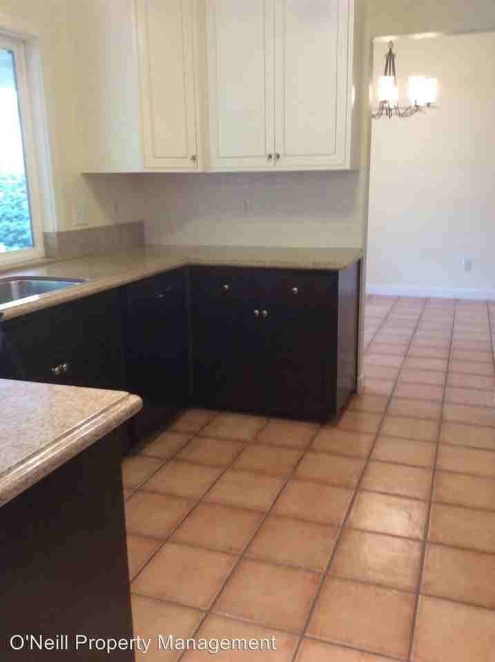 4535 Don Diego St - Photo 2 of 14