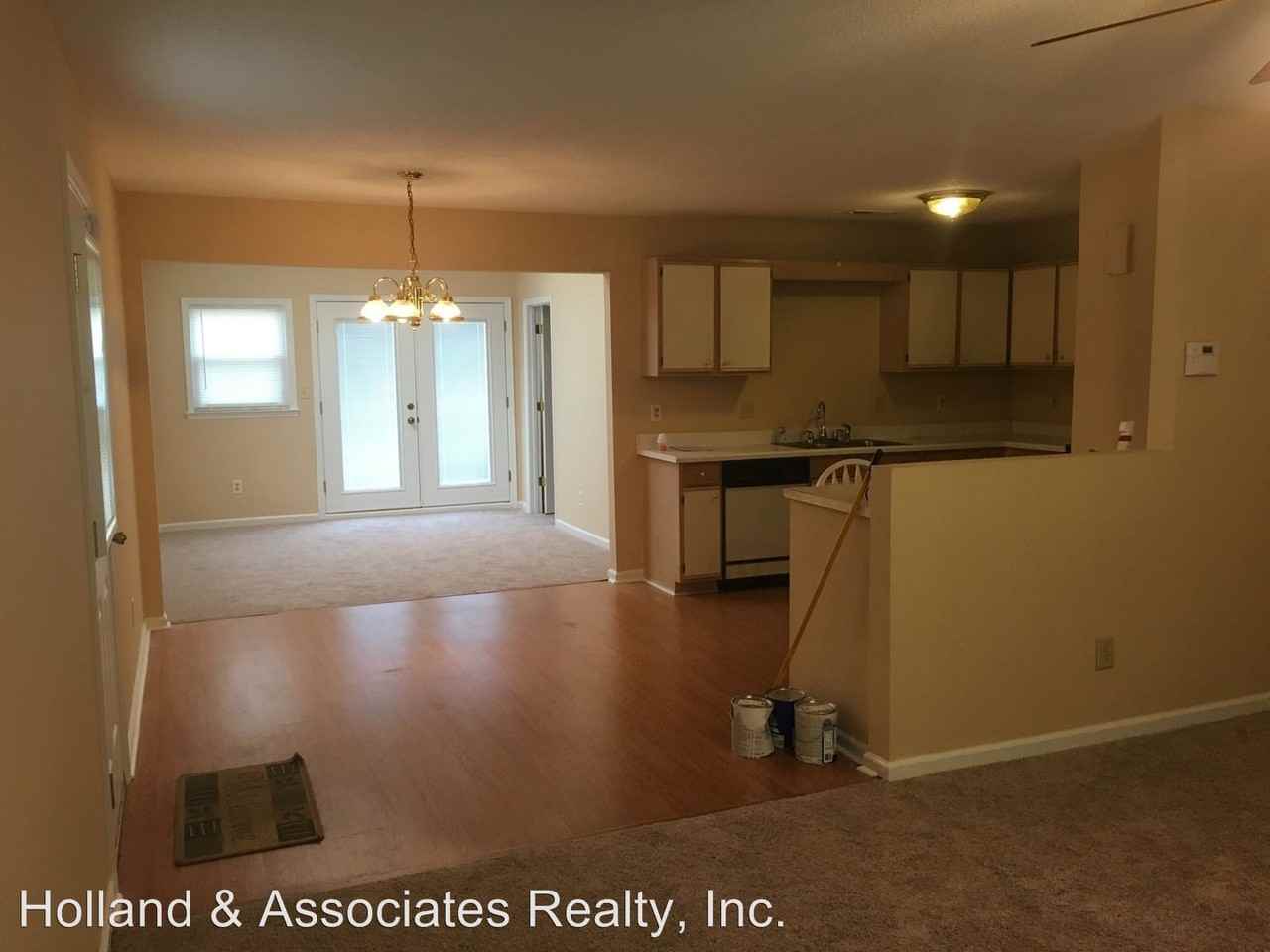 1903 Mill Ave - Photo 3 of 9