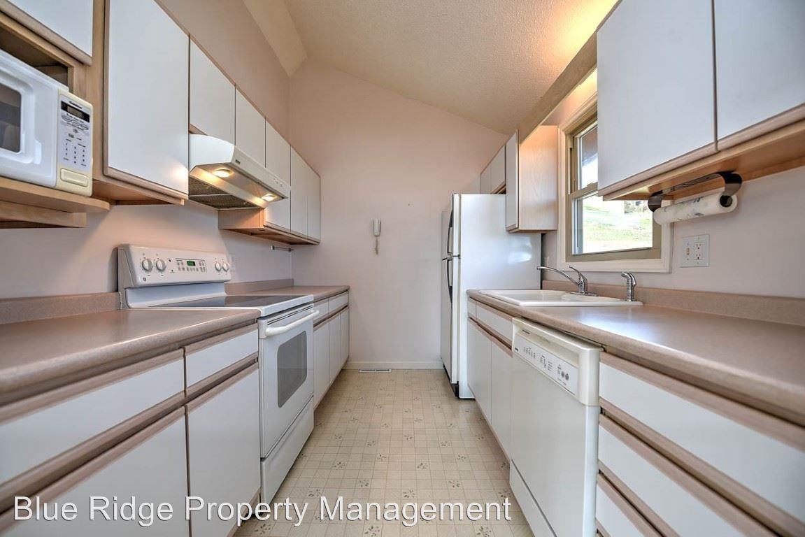 4198 Triangle Cir - Photo 3 of 18