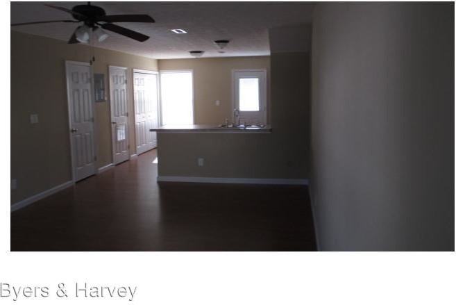 810 Professional Park Drive - Photo 3 of 12