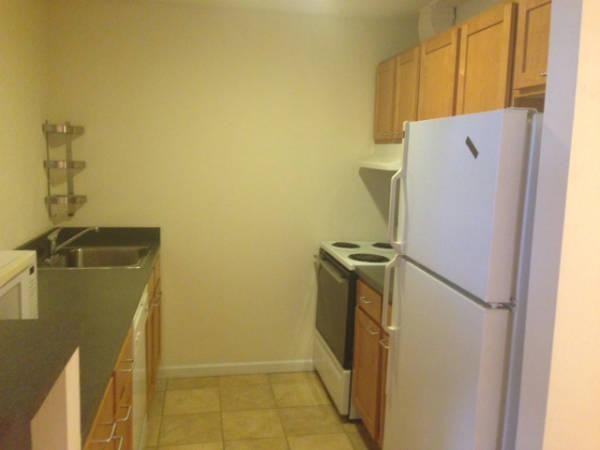 27-37 27th St #2E - Photo 2 of 4