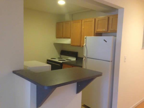 27-37 27th St #2E - Photo 3 of 4