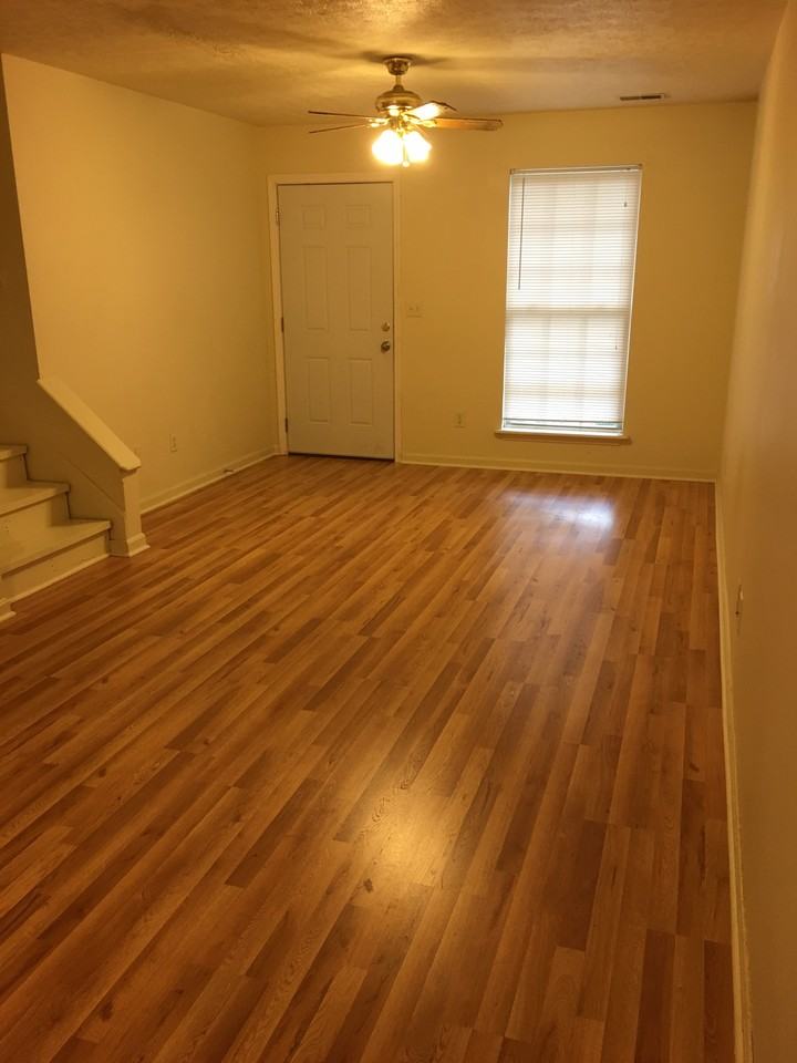 1320 Etawah Ave - Photo 2 of 10