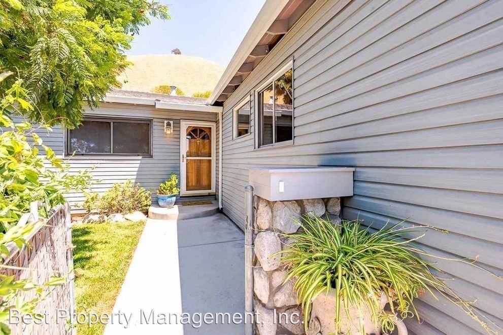 38446 Nebo Dr - Photo 2 of 12