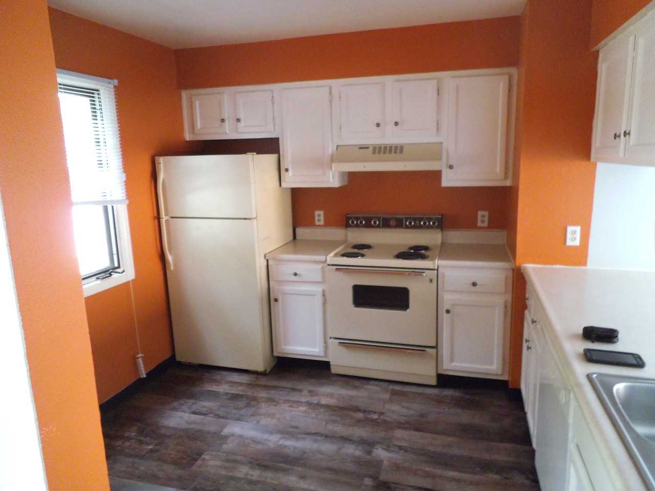 1602 E. State Street - Photo 3 of 6