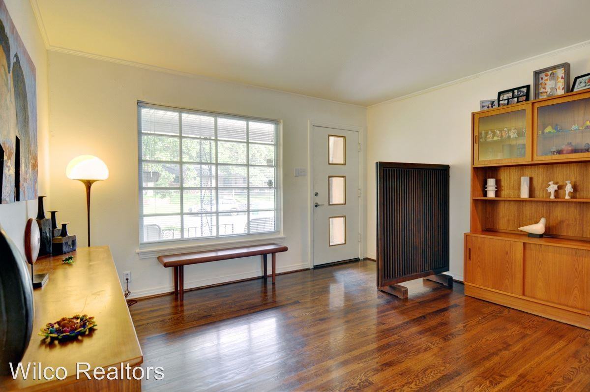 1936 Bluebird Ave - Photo 2 of 15