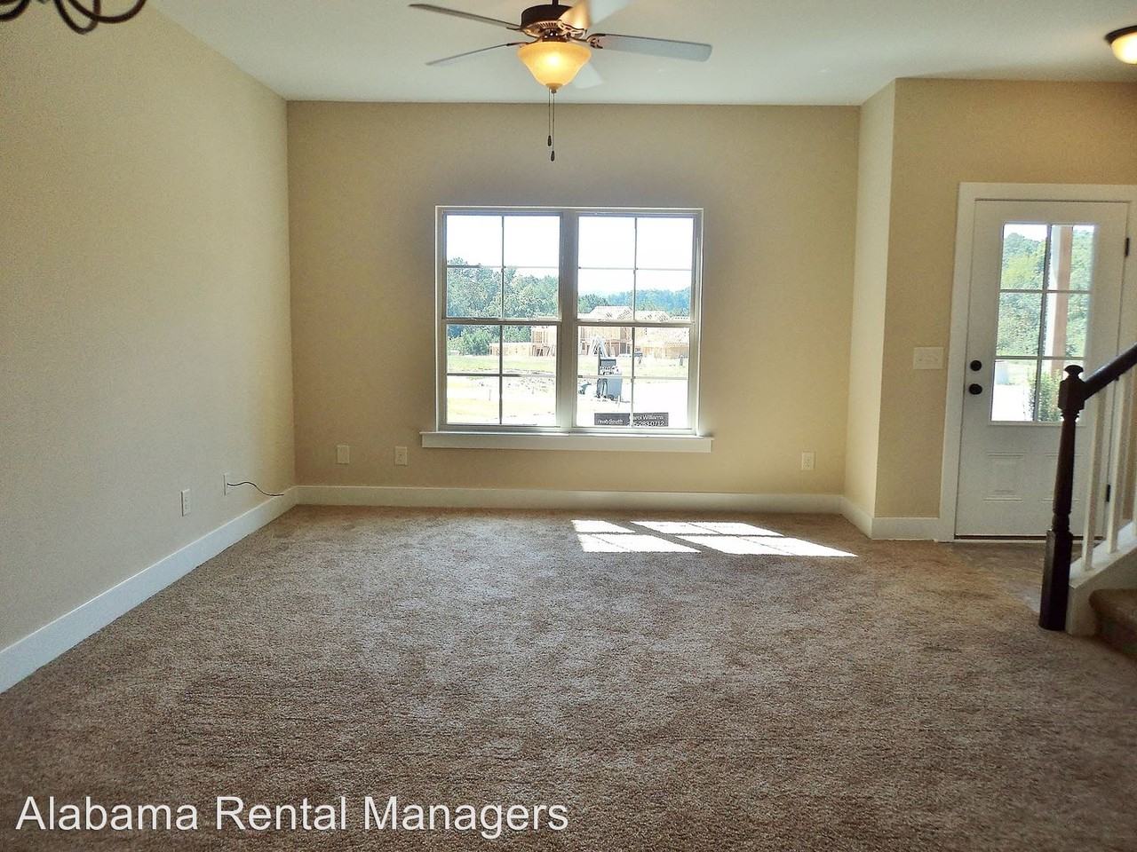 4407 Ridgemont Cir - Photo 3 of 11