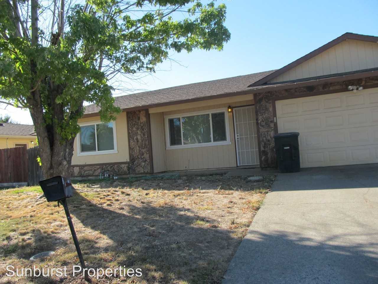 6340 Glenhills Way - Photo 2 of 14