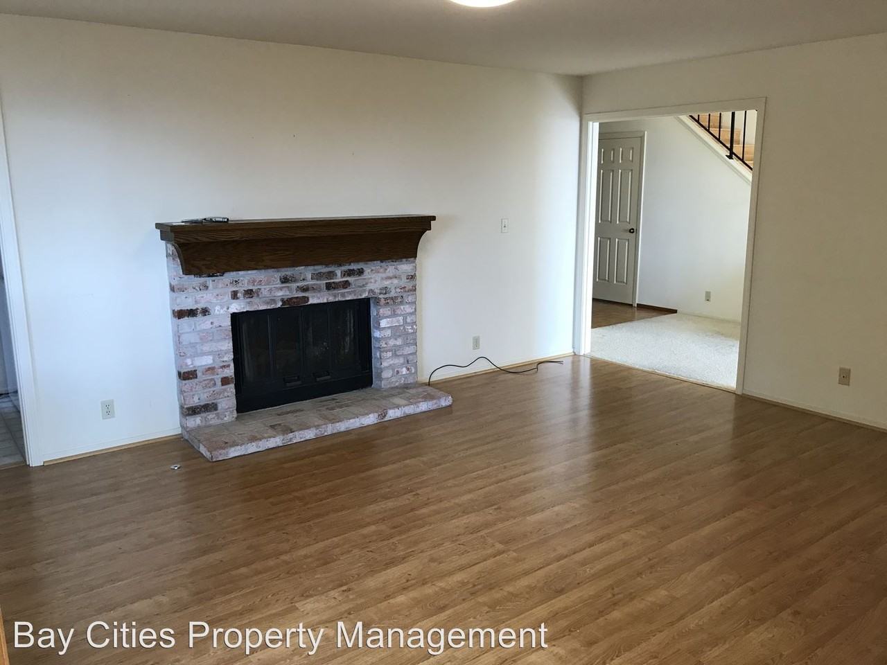 2231 Spyglass Ln - Photo 3 of 18