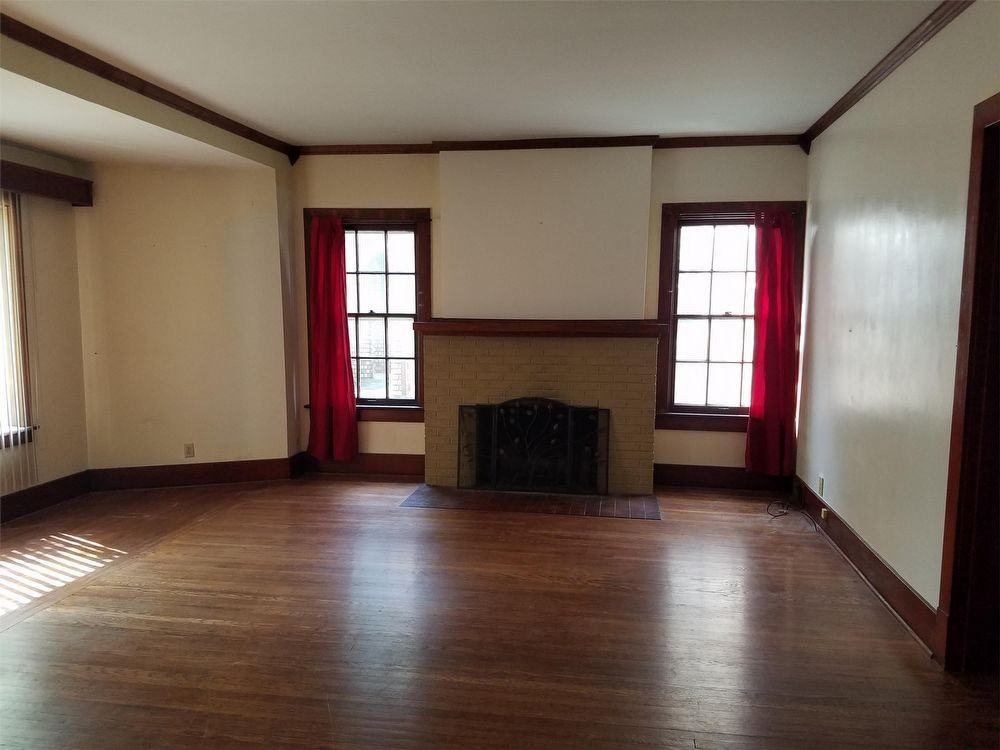 101 S 20th St - Photo 2 of 10