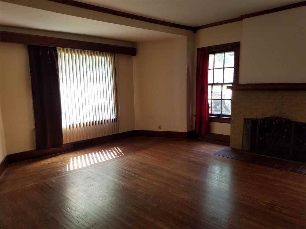 101 S 20th St - Photo 3 of 10