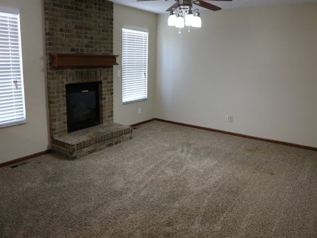 7586 Jenkins Dr - Photo 2 of 13