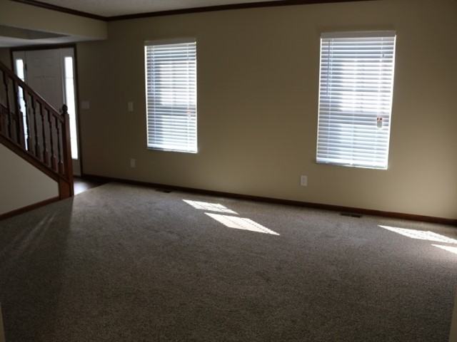 7586 Jenkins Dr - Photo 3 of 13