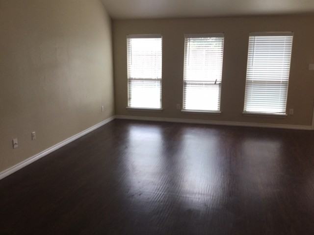 1313 Rosedale Springs Ln - Photo 2 of 12