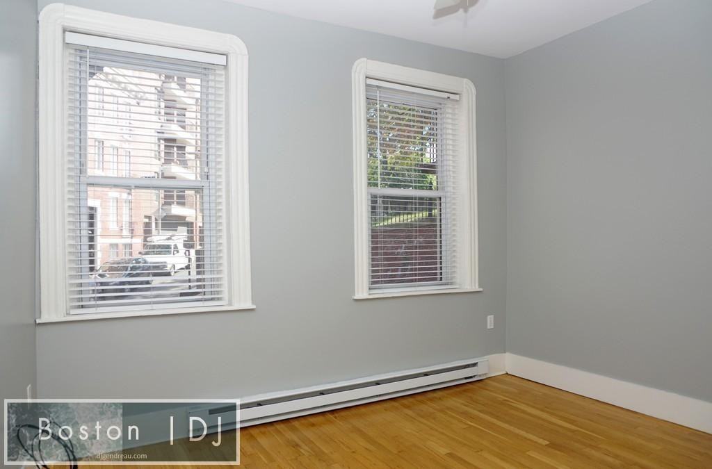 23 Snow Hill Street #3