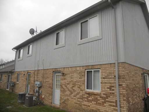 23352 Stiles Ct - Photo 2 of 2