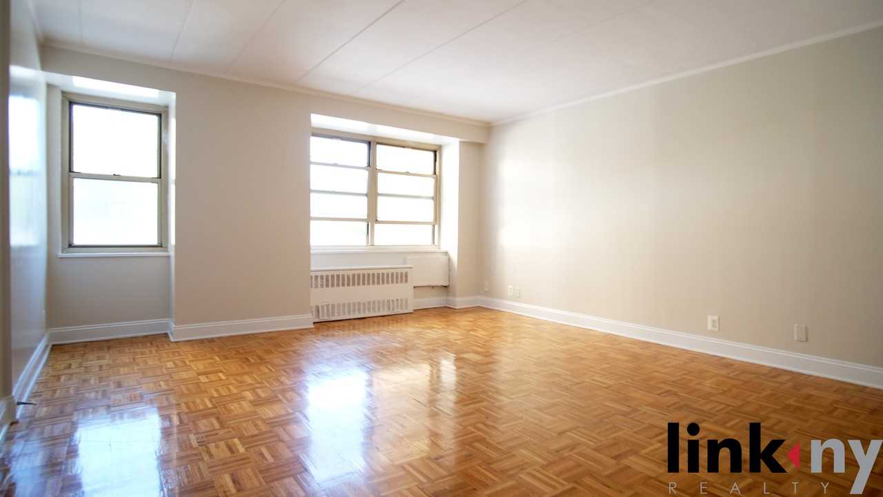 111 North 3rd Avenue #2A