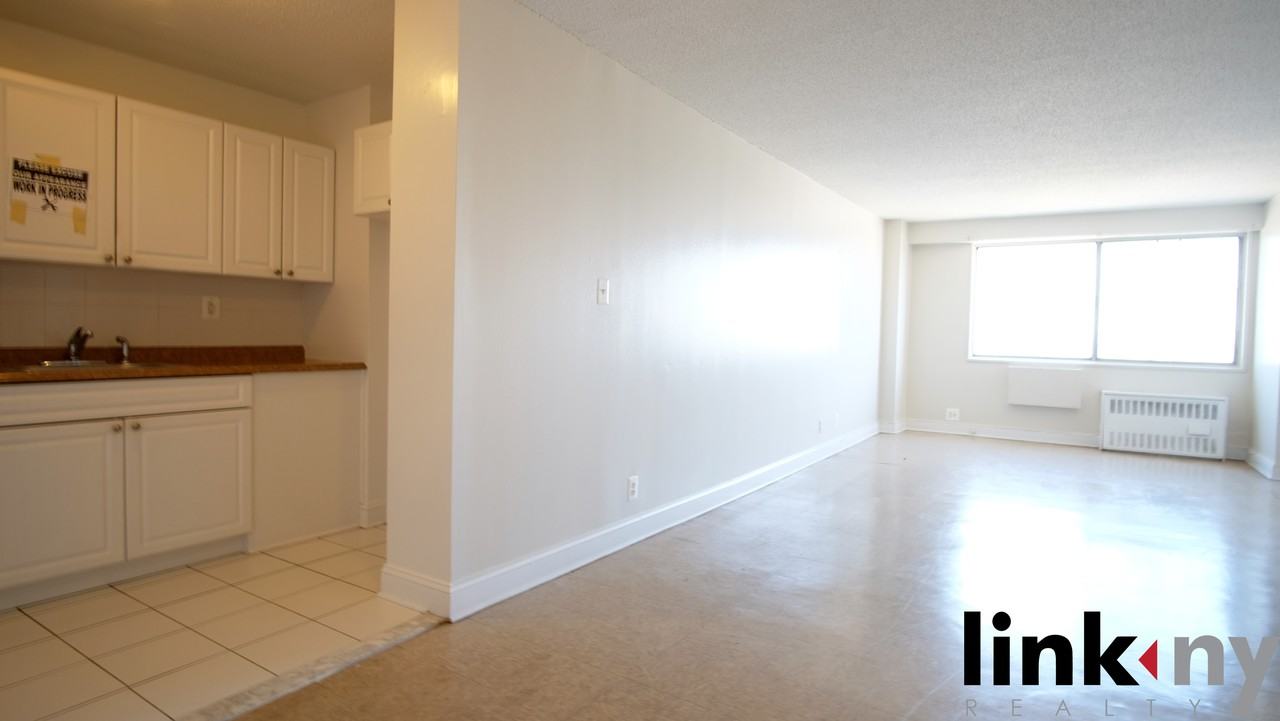 40 East Sidney Avenue #20P