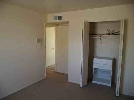 6101 Truchas Dr NE - Photo 3 of 11