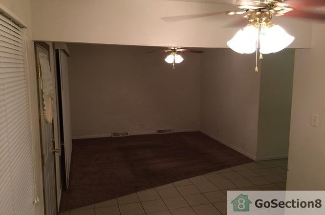 16543 Honore Ave - Photo 2 of 4