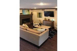 One Towne Crest Apartments - Photo 3 of 17